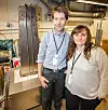 Prototech-seniorforskere Ivar Wærnhus og Crina Silvia Ilea og en prototype av CHEOP. Foto: Marius Valle
