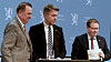 Fra fremleggelsen av Gjerdrum-utvalgets andre delrapport. F.v. utvalgets leder Inge Ryan, olje- og energiminister Terje Aasland (Ap) og kommunal- og distriktsminister Bjørn Arild Gram (Sp).