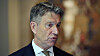 Olje- og energiminister Terje Lien Aasland har tilbudt letetillatelse for CO2-lagring til tre selskaper.