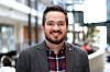 Den virkelige faren for Norge ligger ikke bare i USAs toll, mener Hossein Baharmand ved Handelshøyskolen på Universitetet i Agder. – Hvis EU svarer USA med egne tollmurer og Norge havner utenfor begge leire som et «tredjeland», kan konsekvensene bli dramatiske.