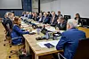 Havminister Marianne Sivertsen Næss har satt i gang et arbeid for å vurdere dispensasjonspraksisen til utenlandske kapteiner. Foto: Arash A. Nejad
