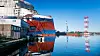 Celebrity Edge har en loddrett baug fra vannlinjen og ned. Skroget er formet slik at bulb ikke er nødvendig.