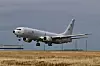 USA har godkjent en dansk forespørsel om å kunne få kjøpe inntil tre maritime patruljefly av typen P-8 Poseidon. Her utfører et amerikansk fly av denne typen «touch-and-go»-øvelser på den islandske Keflavik-flybasen i 2025.