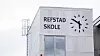 Refstad skole i Oslo må rives etter bare 14 år. Da de rev tak og vegger innvendig, ble det funnet alvorlige setningsskader, bekrefter Undervisningsbygg.