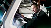 Justisminister Per-Willy Amundsen i en AW101-cockpit da 330-skvadronens nye hovedbase ble åpnet i juni. Bilde: Eirik Helland Urke