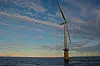 Hywind er verdens første flytende vindturbin, og har stått utenfor Karmøy siden 2009. Her skal den også bli stående fremover. Foto: Ina Steen Andersen