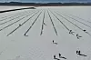Turister på besøk ved Salinas Grandes-saltflaten i Jujuy, Argentina.