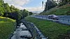 Langs Vågselva er det etablert erosjonssikring og et bedre skille mot veien. Foto: Statens Vegvesen