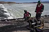 Arbeidere utfører vedlikehold ved en litiumgruve nær Peine i Chile. Foto: AP/NTB