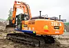 En Hitachi-graver er blitt bygd om til helelektrisk drift via kabel. Foto: Alexander Rostad/Gjøvik kommune