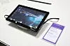 Koreanernes Series 7 Slate PC har derimot Windows 7, Core i5-prosessor, veier 890 gram og kommer med en egen stylus.