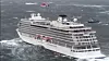 Det var 1373 personer om bord på Viking Sky. Evakuering via livbåter og andre fartøy var umulig. 470 ble reddet med helikopter.