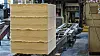 Dagens linje lager råmateriale til de som leverer kartong. Produsenter av emballasje til matvarer er en viktig kundegruppe for sørlandsbedriften, som nå vil ta steget inn i samferdselssektoren.