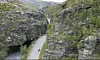 Dagens E45 gjennom Kløfta følger en naturlig elvecanyon. Den skjærer seg dypt ned i fjellet fra Finnmarksvidda mot Alta.