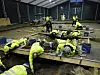 Arkeologene måtte jobbe nennsomt for å grave ut Gjellestadskipet. Foto: Kulturhistorisk museum/UiO