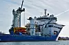 North Sea Giant, med det spesialbyggede løftesystemet, Special handling system, kan som det eneste skipet i verden løfte 420 tonn i opptil ni meter høye bølger.