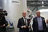 – Renevo er sirkulærøkonomi på sitt beste og gir samtidig nye økonomiske muligheter, sa statsminister Jonas Gahr Støre under åpningen av biogassanlegget på Stord. Til høyre en stolt gründer og daglig leder, Jan Kåre Pedersen. Foto: Thomas Førde