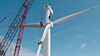 Unisont krav fra norsk industri om å satse på havvind i Norge. Her fra byggingen av Equinors Hywind Scotland.