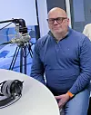 Psykolog Tom Henning Øvrebø, også kjent fotballdommer, var gjest i podkasten Teknisk sett karriere. Temaet var utbrenthet. Foto: Bjørn Stockman