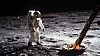 Astronaut Edwin E Aldrin går på månen under Apollo 11-oppdraget.