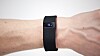 Fitbit Charge HR gjør alt det lillebror Charge gjør, men har også kontinuerlig optisk pulsmåling på håndleddet.