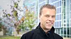 Verkssjef Geir Ausland er fornøyd med at rundt 350 tidligere REC-ansatte så langt har søkt på de nyopprettede stillingene ved Elkem Solar Herøya. Foto: Eirik Helland Urke