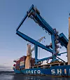 Gantrykranen fra Kalmar er bygget i Kina, men utviklet i Norden. På kaia til Yara på Herøya ved Porsgrunn skal den laste Yara Birkeland med opptil 120 containere fylt med gjødsel.