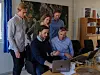 Espen Haugen (t.v.) og Håvard Haukeland (sittende t.v.) fra Spacemaker viser hvordan kunstig intelligens-verktøyet kan benyttes i tidlig designfase. Verktøyet forenkler samarbeidet mellom eiendomsutvikler Eirik Sunde i Kaldnes Eiendom (stående t.h.) og Asplan Viak-rådgiverne Susanna Grimsæth (i midten) og Andres G. Østmoe (sittende t.h.).