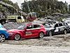 Bildeserien viser hvordan det gikk med BMW'en når en stein på ett tonn ble sluppet fra 30 meters høyde.