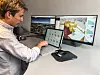 Espen Haugen fra Spacemaker viser frem AI-verktøyet de har utviklet. Foto: Spacemaker