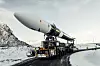 Da Spectrum-raketten endelig kunne skytes opp fra Andøya Spaceport, gikk det bare sekunder før den styrtet i bakken. På bilder transporteres rakettet til oppskytningsrampen i begynnelsen av mars. Foto: Isar Aerospace, Photo Wingmen Media / NTB