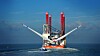 Det avanserte installasjonsskipet 'Bold Tern' eller søsterskipet 'Brave Turn' seiler neste år til USA for å installere det som kan bli USAs første havvindturbiner. Skipene eies av Fred. Olsen Windcarrier, som satser på havvind i USA.