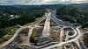 Naturvernforbundet vil ha slutt på de dyreste og mest arealkrevende motorveiene. Her fra Dølebrukrysset mellom Kristiansand og Mandal, som ble ferdigstilt i 2021. Foto: Naturvernforbundet/Espen Mills