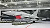 Eurofighter (FGR4 Typhoon) fra britiske Royal Air Force sammen med to Storm Shadow-missiler i en hangar på flystasjonen RAF Marham i 2019. Foto: SAC Simon Armstrong