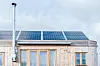 Strømmen kommer fra et solcelleanlegg på taket, og overskuddsstrømmen lagres i et litium-ionbatteri. Foto: Wohnwagon