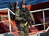 ØVELSE: Soldat om bord i et 'kapret' skip. Bildet er fra en øvelse i Middelhavet for noen år siden.