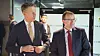 Utenriksminister Espen Barth Eide (t.h.) har svart om tillatelsen til forskningstoktet. Det er Olje- og energidepartementet under statsråd Terje Aasland, som har gitt tillatelsen.