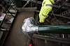 Gaffe-tape brukes på gelenderet flere steder.