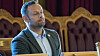SV-nestleder Torgeir Knag Fylkesnes (SV) sier de vil følge med på om regjeringens strømpakke til bedriftene treffer dem som trenger det mest.