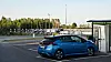 Ved McDonalds Rygge har både Fortum og Tesla ladere. Vanlige hurtigladere lader ved 50 kW, men de avbildede laderne er lynladere som kan gi flere ganger større effekt enn det.