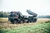 MARS III I felt på et testområde nær Kassel i Tyskland i september 2024. På utskytingsrampen er det montert en NSM-kasset. Systemet står på en Iveco Trakker.