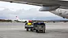 Mens du boarder flyet, står bagasjen og venter på å gjøre det samme. FOTO: Håkon Jacobsen