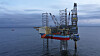 Yme-feltet ble bygget ut for tredje gang og startet produksjon fra Maersk Inspirer i oktober i fjor. Men operatør Repsol har hatt en rekke oppstartsproblemer, og feltet er nå stengt for å reparere skader på rørklemmer og i en sveiseskjøt i prosessanlegget.