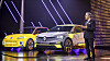 Renault-sjef Luca de Meo, her under en presentasjon av selskapets langsiktige elbilstrategi, ønsker ikke å være med på Teslas priskrig, men har ambisjoner om å bli like gode som dem på programvare om tre år.