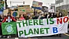 Ser vi rundt oss i dag, er det vanskelig å forestille seg en verden slik den var før mennesket for alvor satte sitt avtrykk på den, skriver ukas TU-spaltister. Bildet er fra en skolestreik for klimaet i Tyskland i 2019.