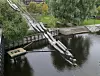 Søppelet samles i et nett. Foto: Spilltech