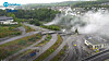 Sprengingen av bruene over Farriselva ved Larvik ble flyttet fram to timer for å unngå den kraftige vinden som var meldt, men alt gikk etter planen. (Foto: Orbiton).