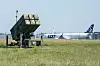 Tre Nasams-utskytningsramper er utplassert på base Camp Athena ved Rzeszów – Jasionka flyplass og har vært bemannet med 130 norske soldater siden desember 2024.