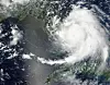 25. august 2005: Bilde fra Moderate Resolution Imaging Spectroradiometer (MODIS) der orkanen Katrina får status som kategori 1.