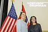 Anne Marie Aanerud i Forsvarsdepartementet (til venstre) sammen med Northrop Grumman-sjef Kathy Warden på tilstelningen ved Oslo Militære Samfund. Foto: Arash A. Nejad. Foto: Arash A. Nejad